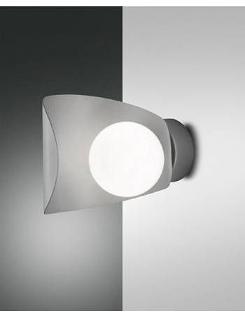 FABAS LUCE: Adria applique LED moderna sferica con lastra curva in metallo silver in offerta