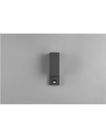 Roya applique da esterno fusione alluminio squadrata antracite a bi-emissione con sensore di movimento ip44 h.15cm  GU10