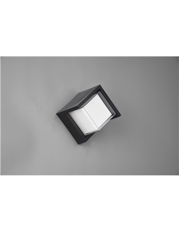 Puno applique led da esterno quadtrata metallo nero diffusore bianco ip44 l. 15cm  LED