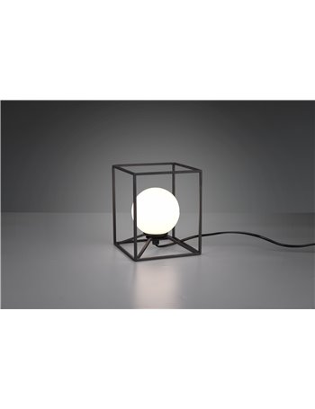Gabbia lampada da tavolo con struttura metallo nero e sfera vetro bianco latte l.14,5cm, p.14,5cm, h.17,5cm Moderno G9